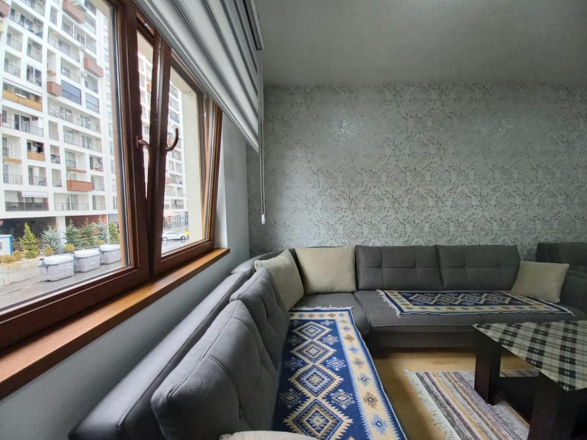 סקופיה Two Rooms And Kitchen, Bathroom With Balcony Apartment מראה חיצוני תמונה